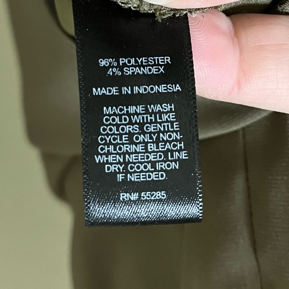 Express olive green blouse - Picture 6 of 6